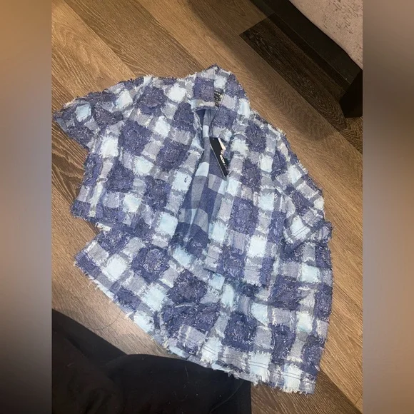 Fashion nova 3 piece diner set. - Picture 2 of 7